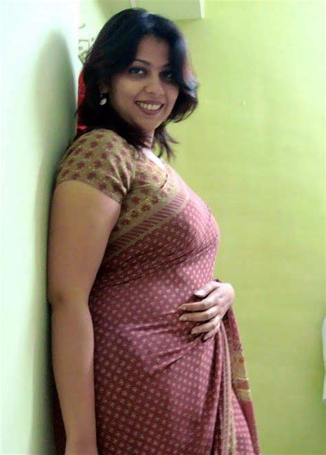 hot aunty saree nude|Saree Porn (9,623) @ Porzo.com